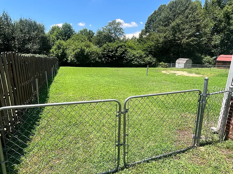 539 Valleybrook Ln — Photo 40