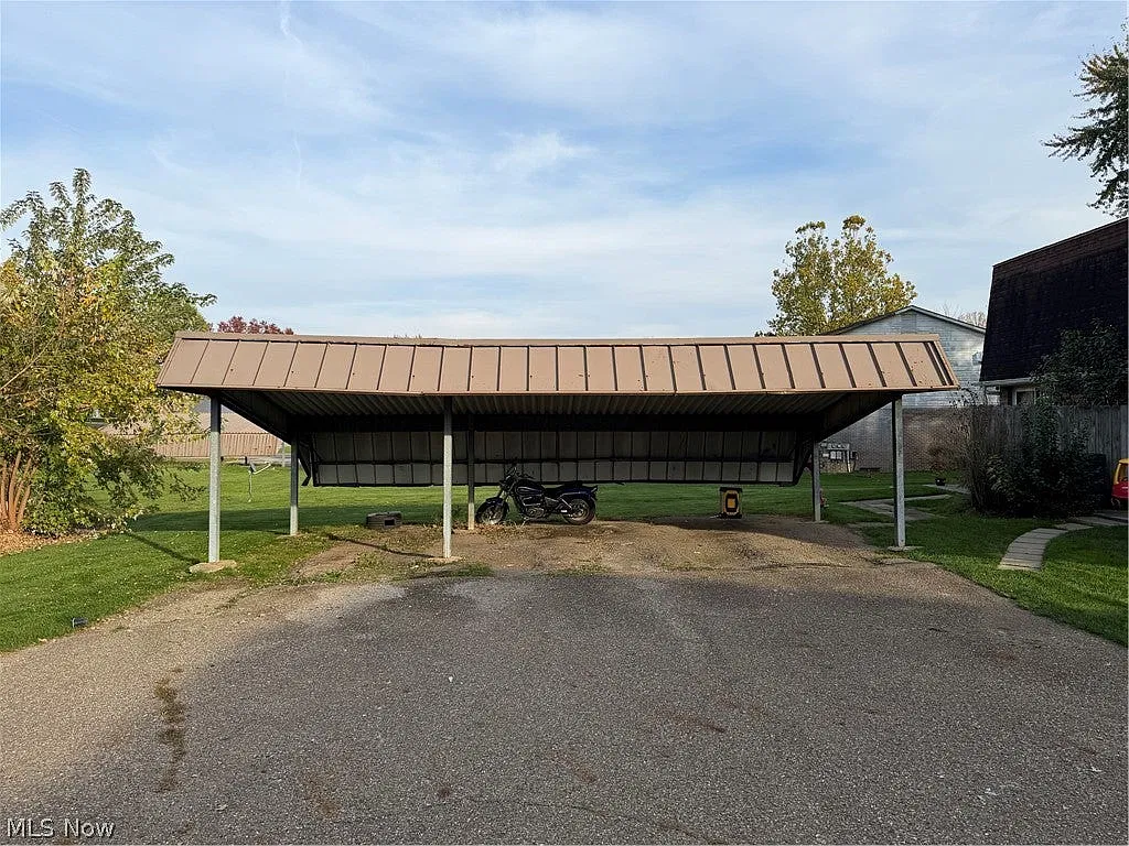 2 bed, 832 sqft, $1,000 — Photo 4