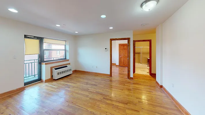 Rented by Metro Garden Realty NYC | media 33