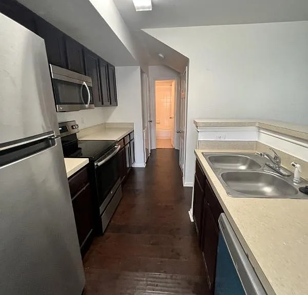 9817 Walnut St #210 — Photo 53