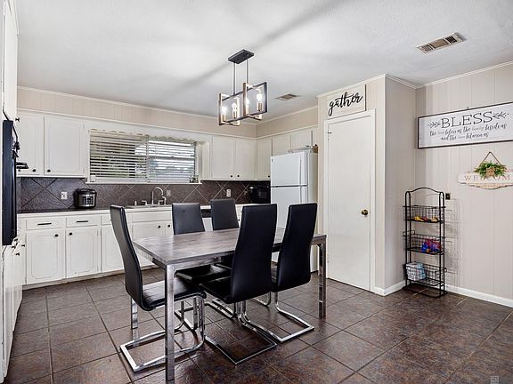 5th image of 7944 Santa Barbara Dr