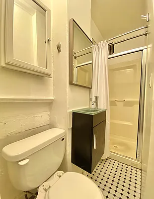 Rented by Spire Group | media 18