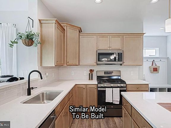 4th image of Blue Ridge Plan At Seiders Hl