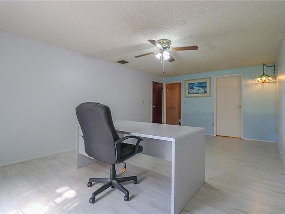 3rd image of 1167 Autumn Brook Cir