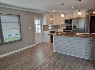 913 Eleuthera St W, Venice, FL 34285