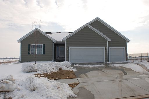1st image of 2165 SE Crabapple Ct