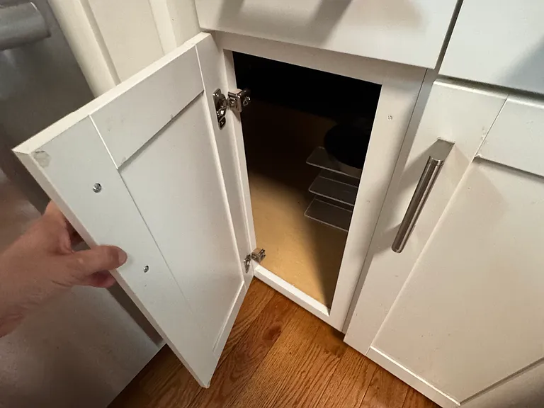 Plenty of kitchen storage.