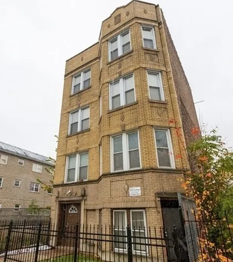 4237 W Grenshaw St #3