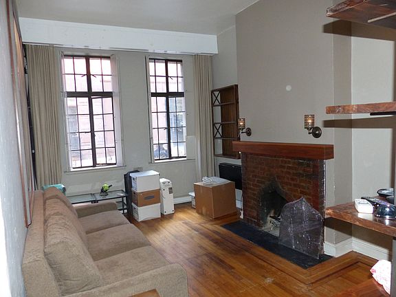 4th image of 161 W 10th St APT 1D