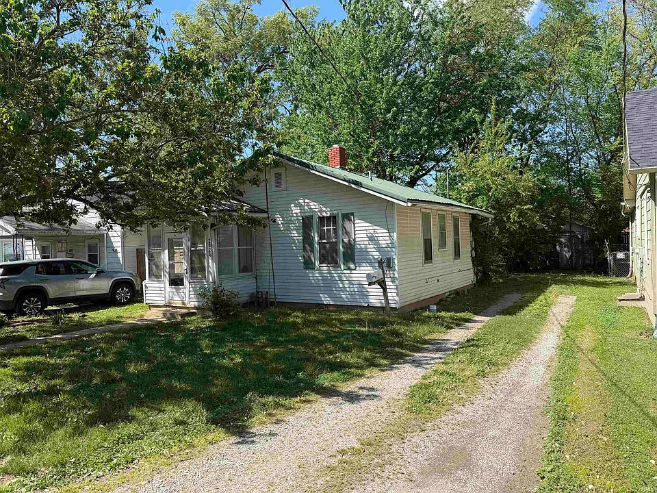 2nd image of 2024 Ravenswood Dr