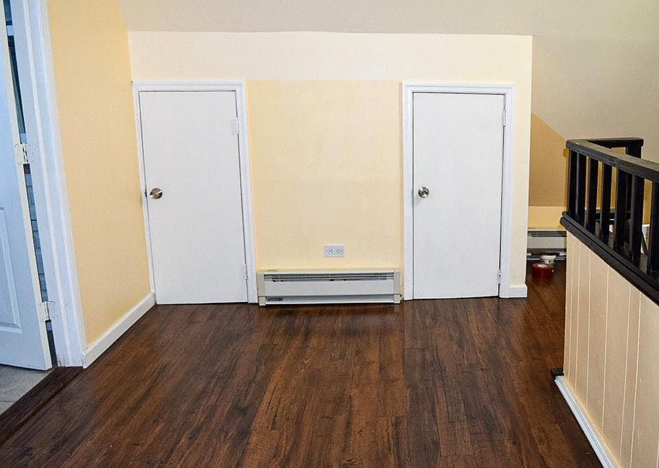 1st image of 12 Victoria Ln #2