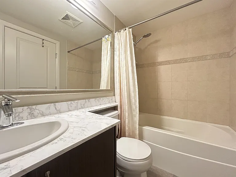 898 Carnarvon St #1506 — Photo 11