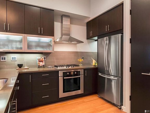 3rd image of 16 Jessie St APT 409