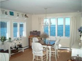 225 Nantasket Rd, Hull, MA 02045