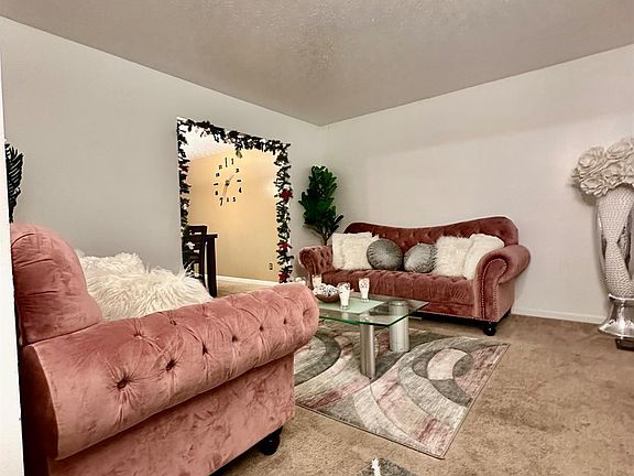 4th image of 10347 Menominee Dr
