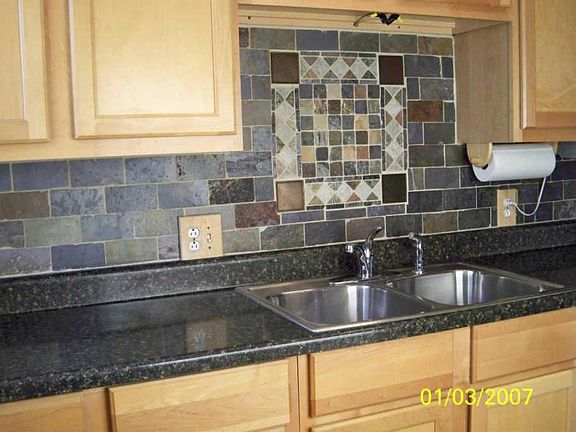 3rd image of 2143 Diamond Ave NE