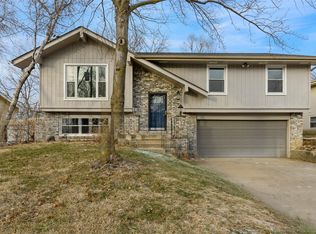 6641 Holcomb Ave, Des Moines, IA 50322