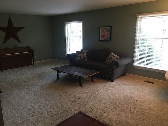 5th image of 5377 Kenwood Cir
