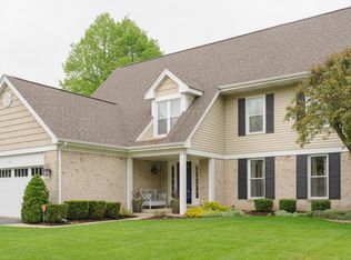 409 Whitehall Dr, Arlington Heights, IL 60004
