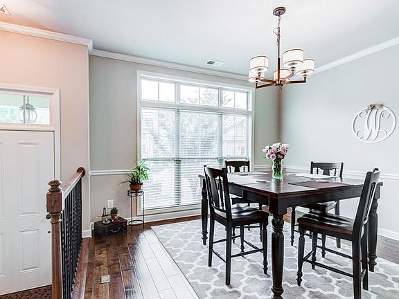 2nd image of 1246 Lavista Cir NE #1246