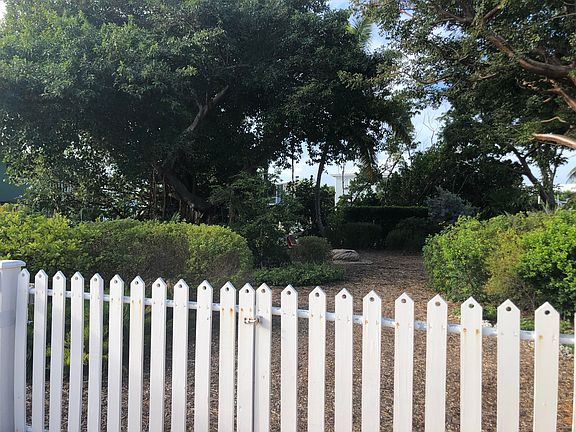 5th image of 146 Nautilus Dr