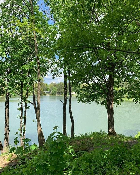 1st image of 260 East Dr