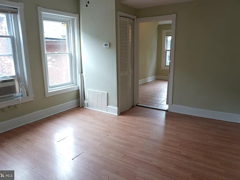 444 W Bringhurst St #3 — Photo 5