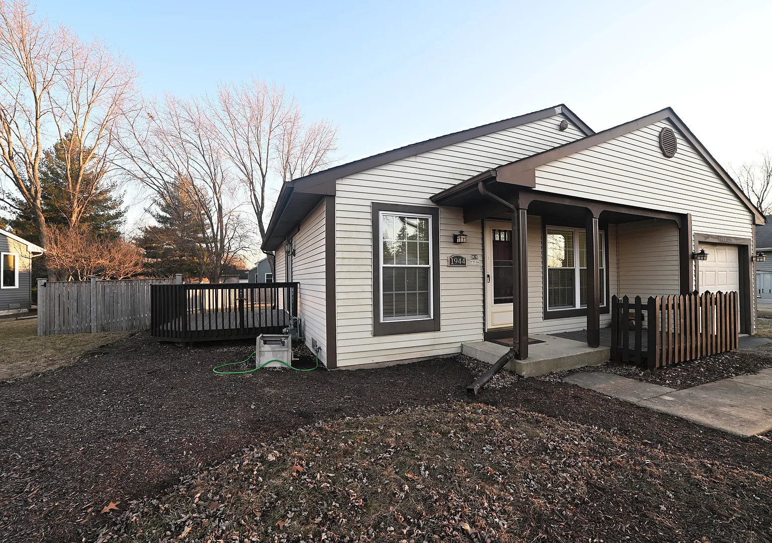 3 bed, 1100 sqft, $2,850 — Photo 1