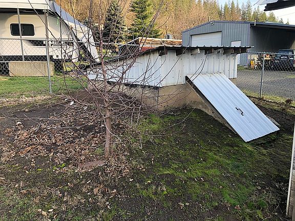 5th image of 161 Northfork Dr