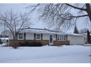 2518 S Berry Dr, Appleton, WI 54915