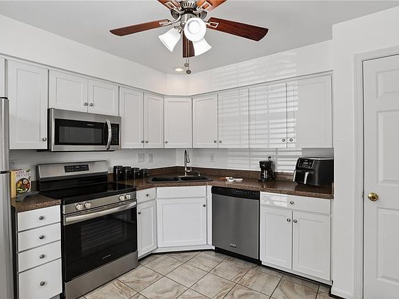 3rd image of 708 Inlet Quay APT B