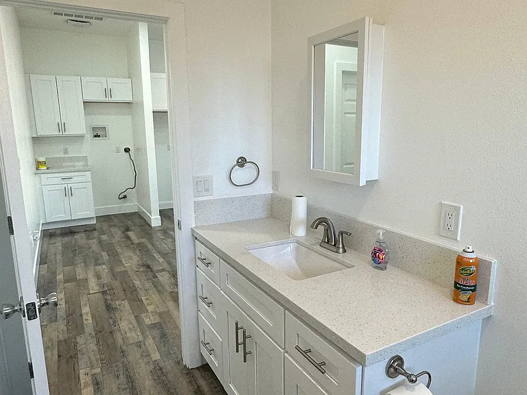 449 N Santa Fe St #C — Photo 11