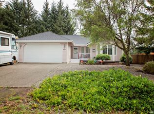 654 Woodland Loop NE, Ocean Shores, WA