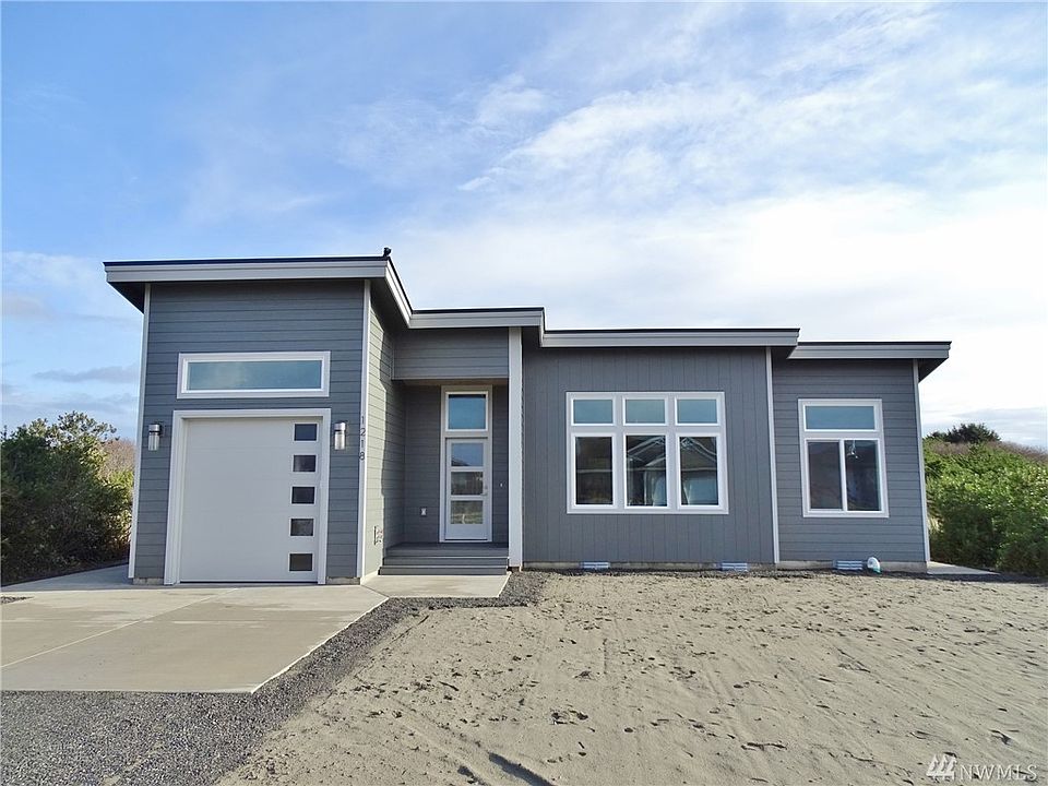 1st image of 1218 E Ocean Shores Blvd SW