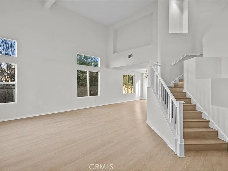 1728 Tamarron Dr — Photo 4