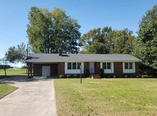 1101 Corbett Town Rd, Snow Hill, NC 28580