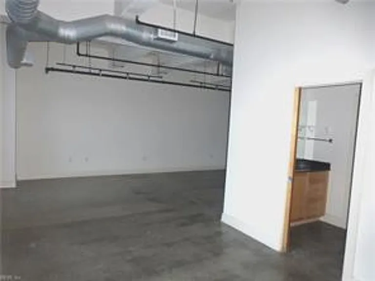 500 Granby St #2D — Photo 3