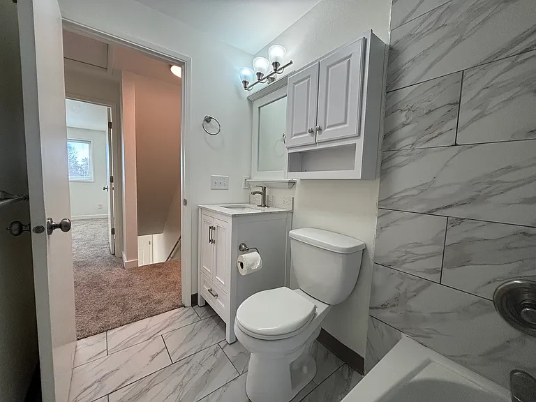 833 NW Oak Ave — Photo 10