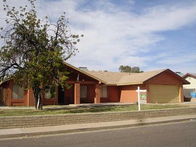 2nd image of 2442 W Acoma Dr