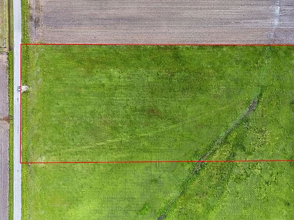3rd image of 10845 Roesler Rd