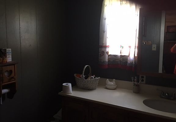 5th image of 629 NW Ash Dr
