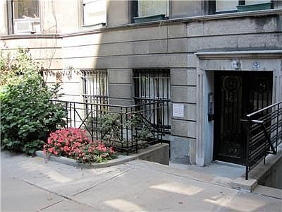 1st image of 29 W 69th St APT 2F
