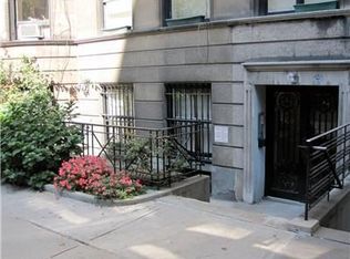 29 W 69th St APT 2F, New York, NY 10023