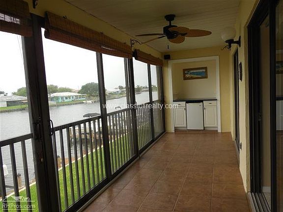 VIEW OF THE BANANA RIVER