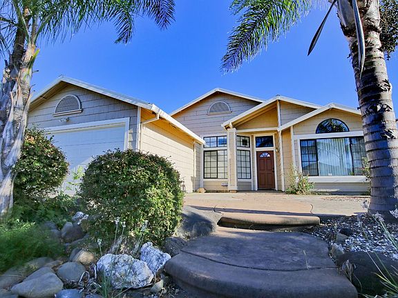 2nd image of 7907 Cresentdale Way