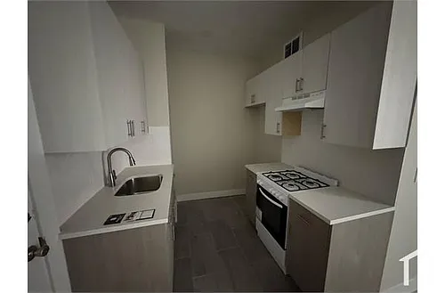 88 Pulaski St #10 Photo 1