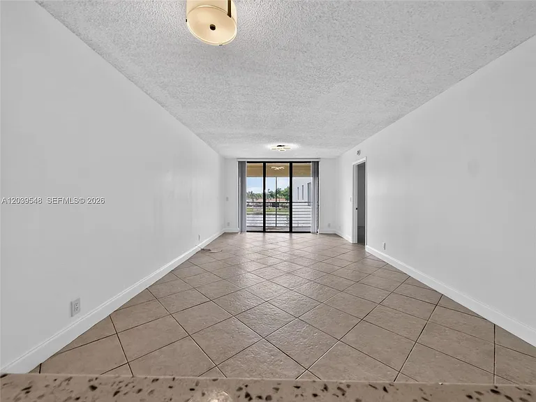 11358 Taft St #11358 — Photo 12