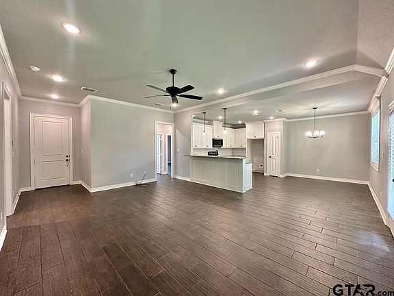 5th image of 109 Rose Row Ln