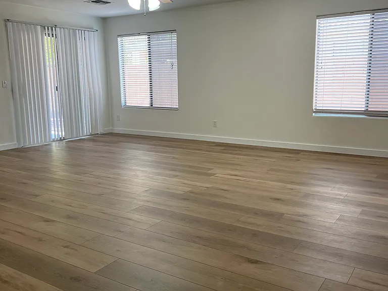 13715 W Marissa Dr — Photo 3