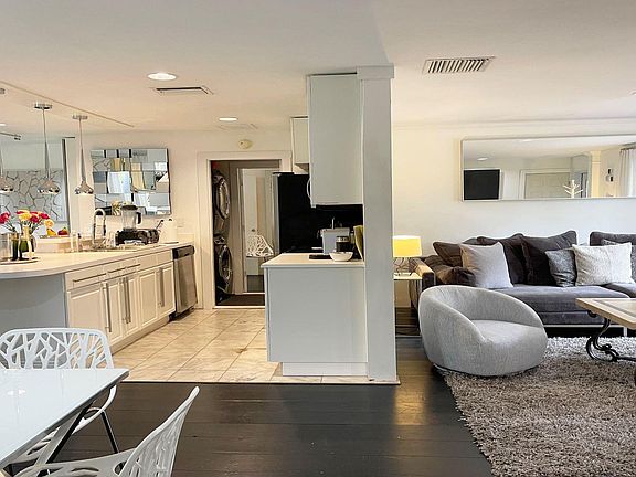 Entertaining living room.